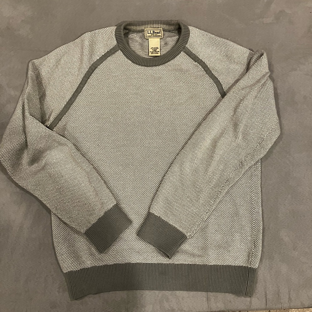 L.L. Bean Men's Textured Gray Crewneck Sweater